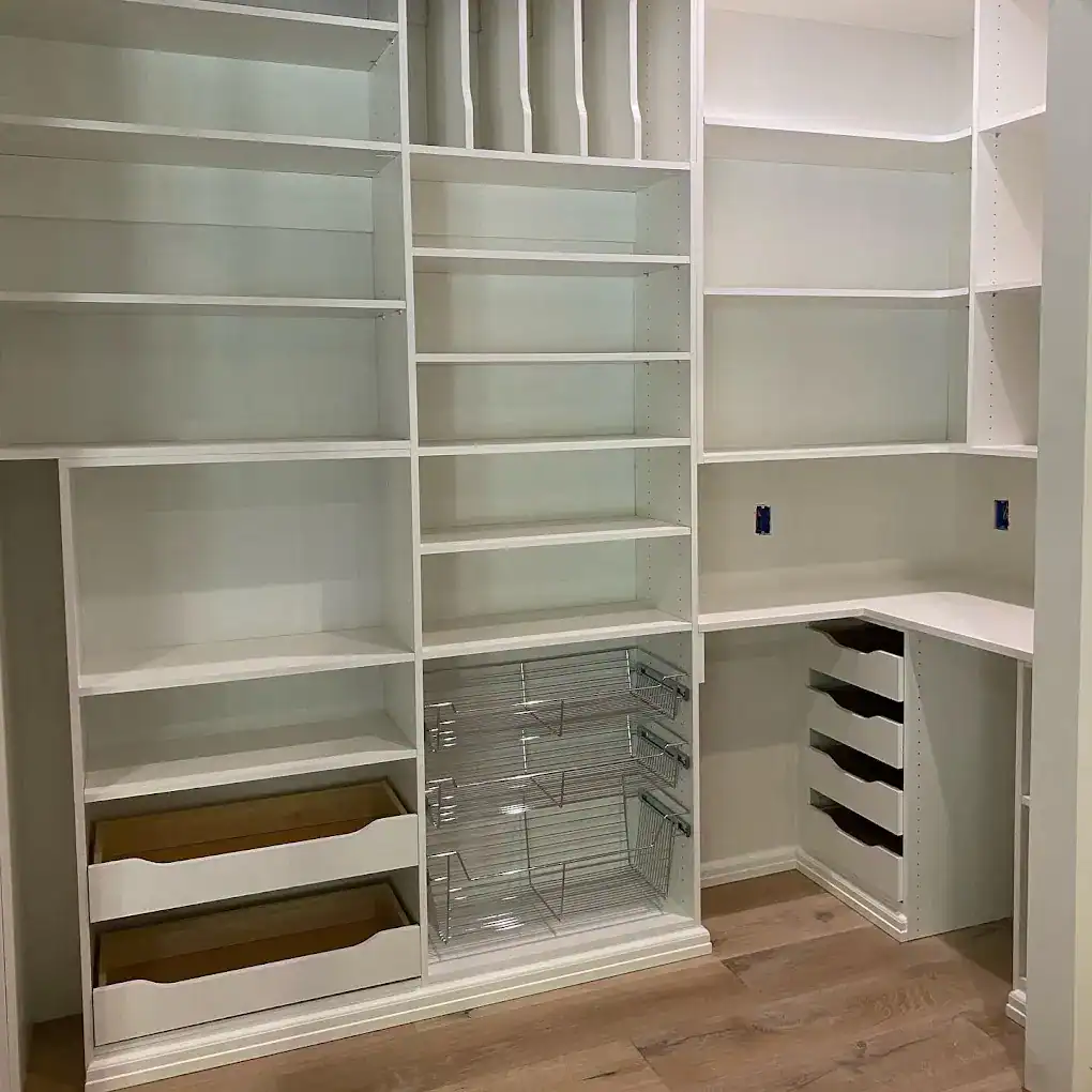Delaware Pantries| Custom Closet Design & Cabinets